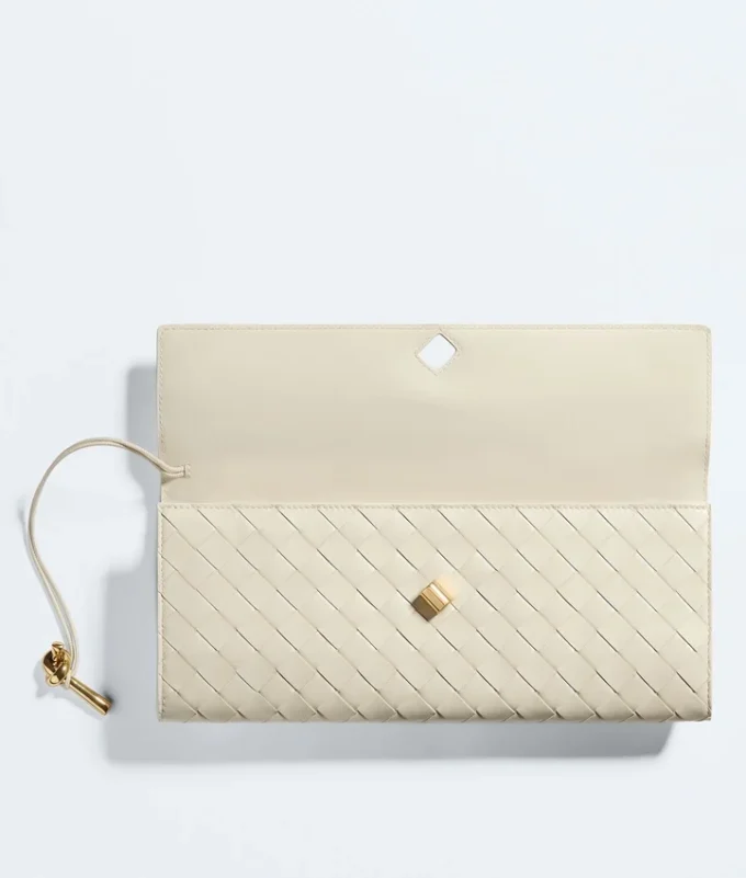 Andiamo Clutch