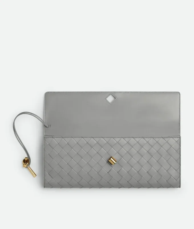 Andiamo Clutch