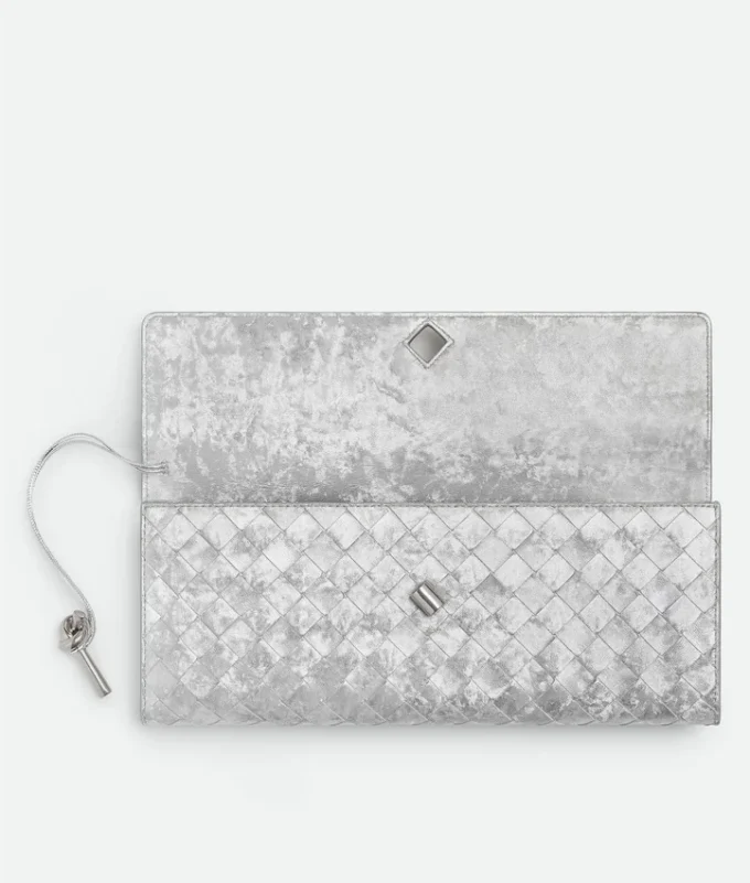 Andiamo Clutch