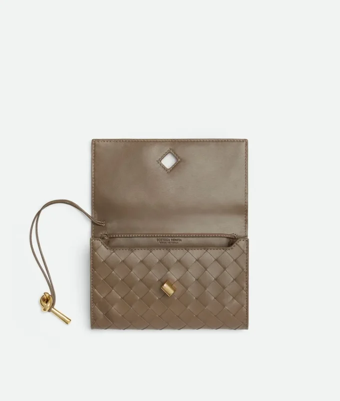 Andiamo Pouch on Strap