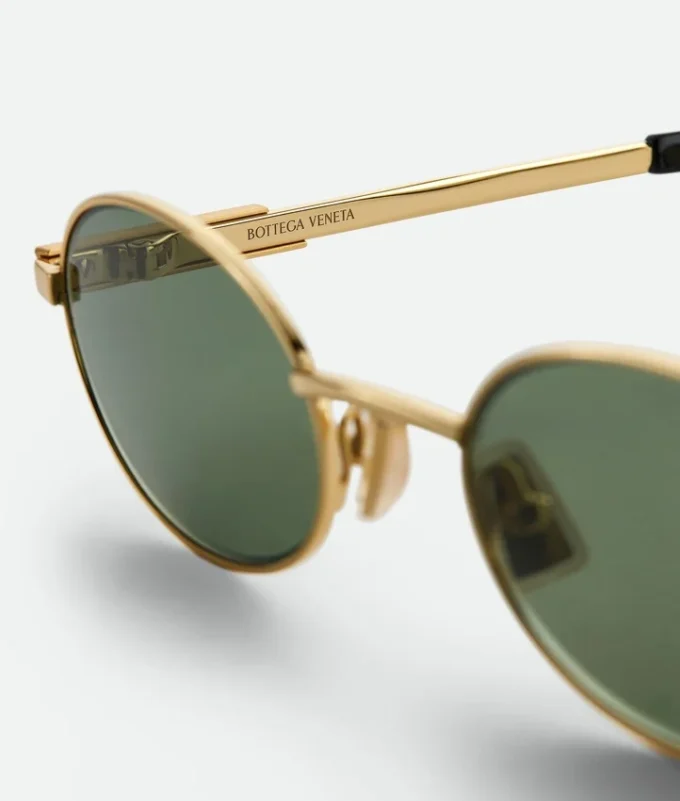 Classic Oval Sunglasses