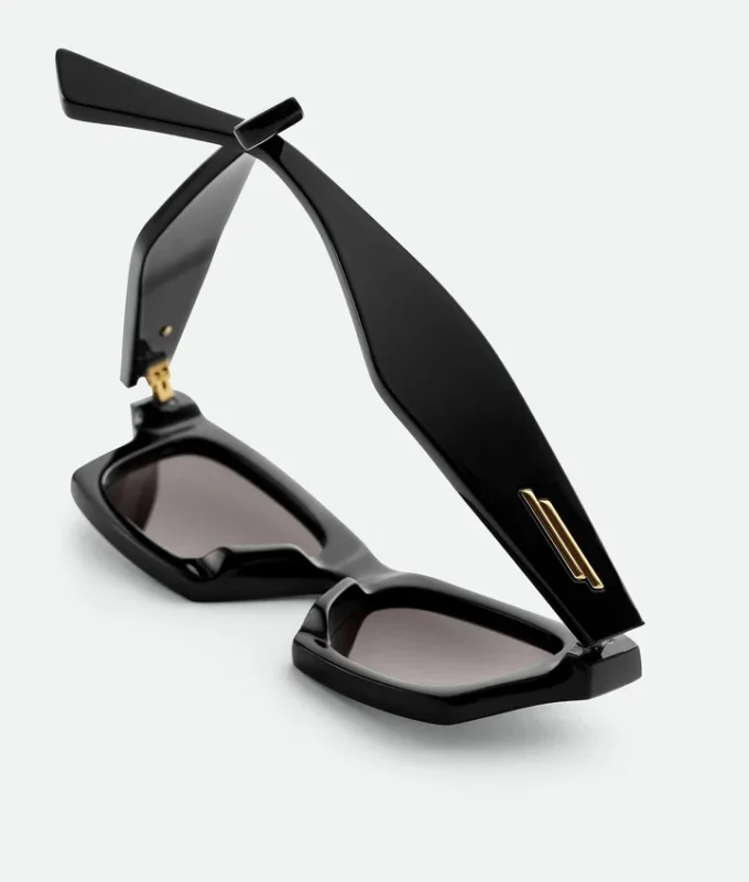 Classic Squared Sunglasses