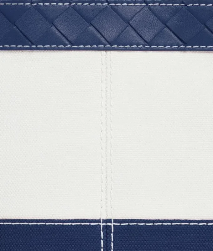 Flip Flap Medium Pouch