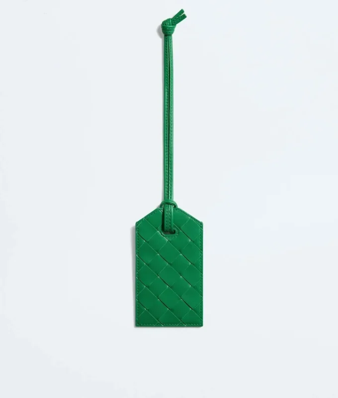 Getaway Tag Holder