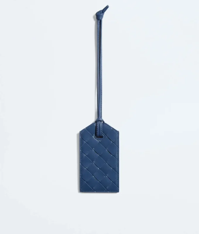 Getaway Tag Holder