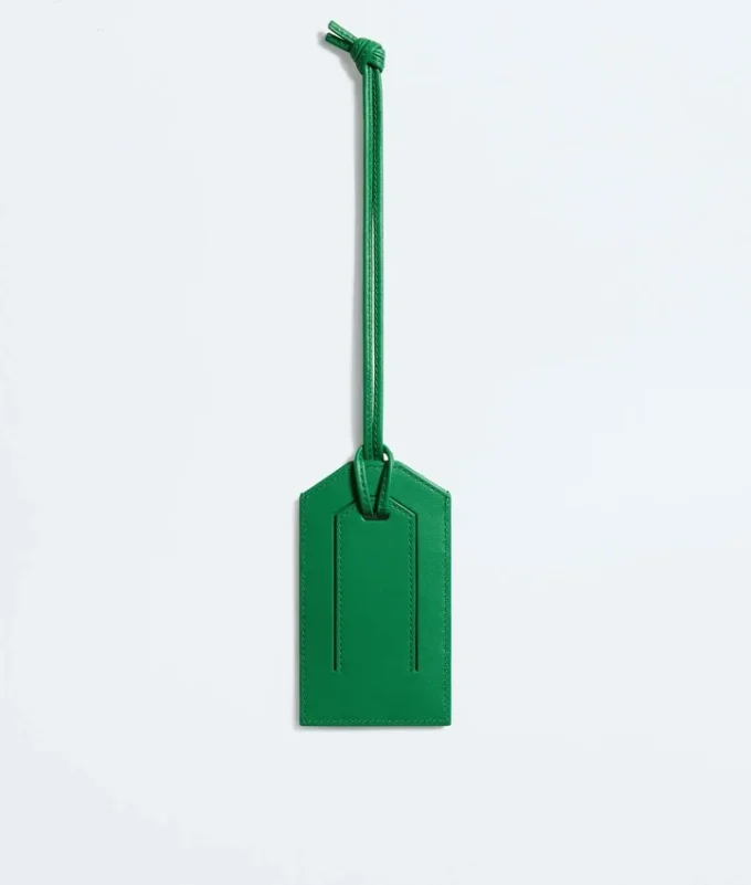 Getaway Tag Holder