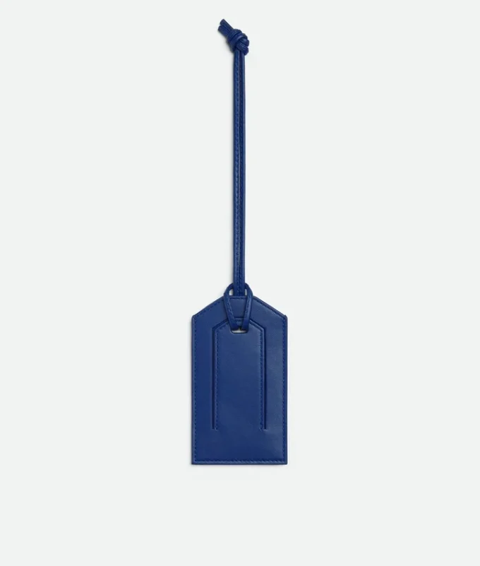 Getaway Tag Holder