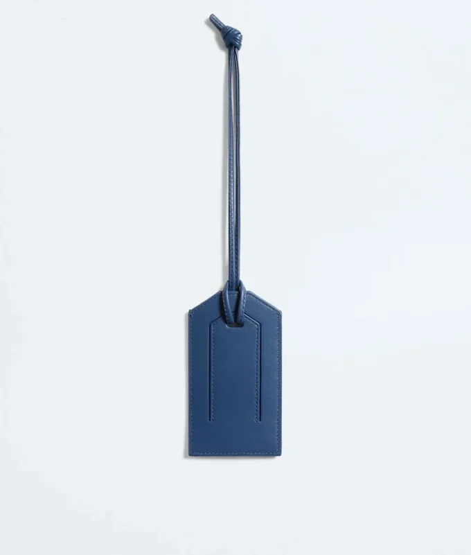 Getaway Tag Holder