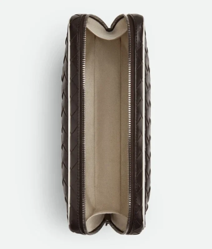 Intrecciato Large Zipped Pouch
