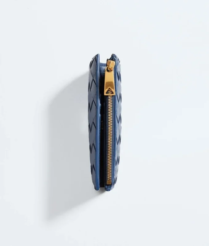 Intrecciato Medium Bi-Fold Wallet