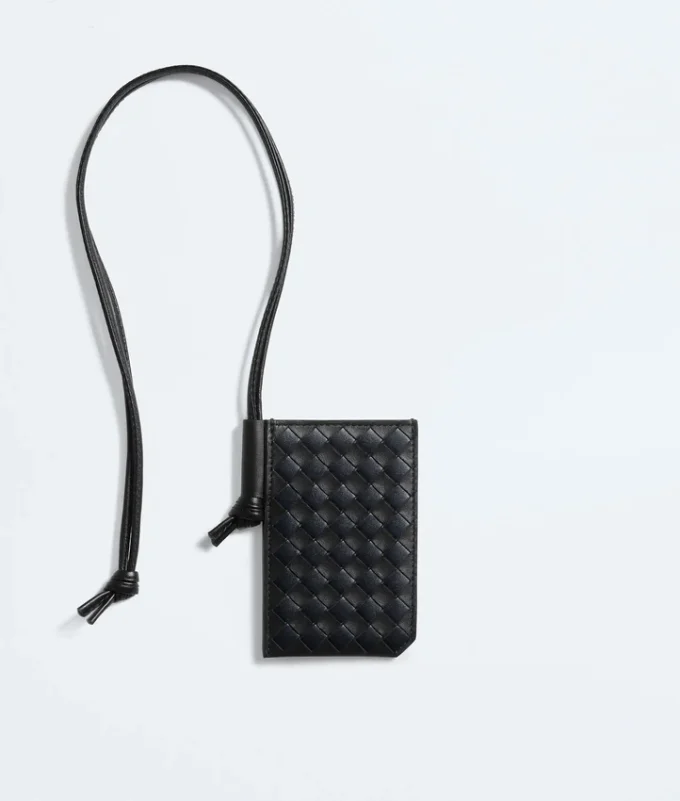 Intrecciato Piccolo Badge Holder