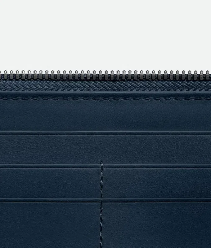 Intrecciato Piccolo Zip Around Wallet