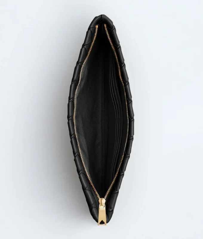 Intrecciato Small Flat Pouch