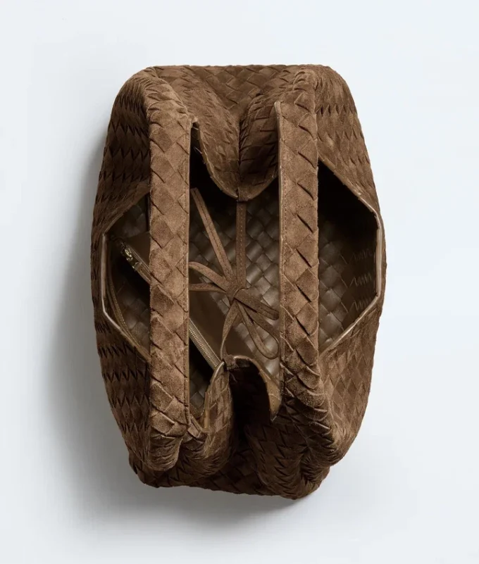 Large Campana