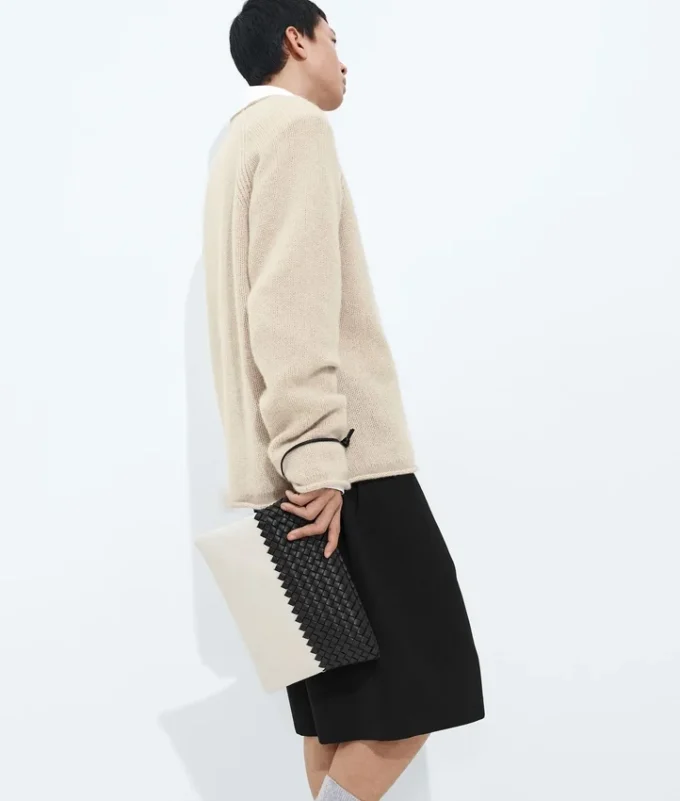 Mare Pouch