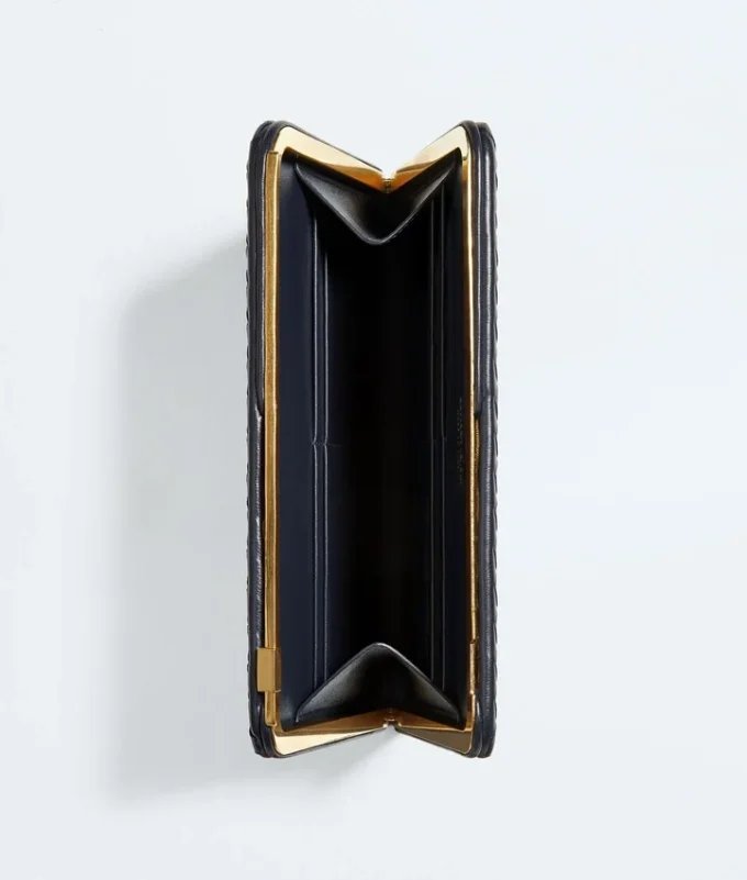 Mezzanotte Clutch