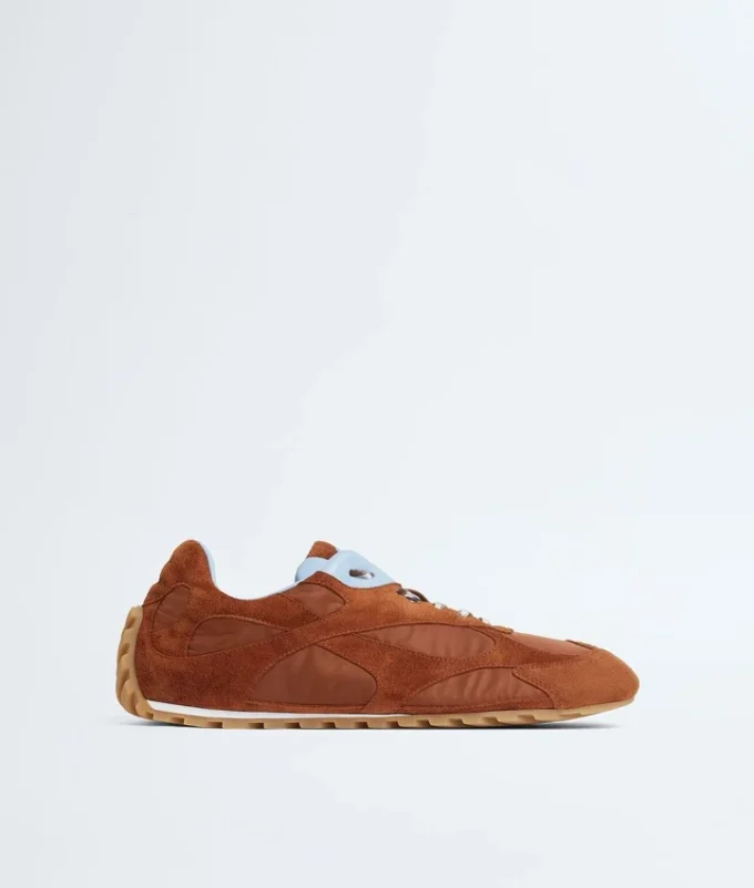 Orbit Flash Sneaker