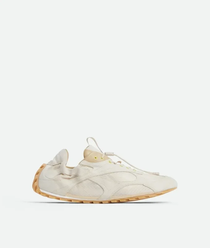 Orbit Flash Sneaker