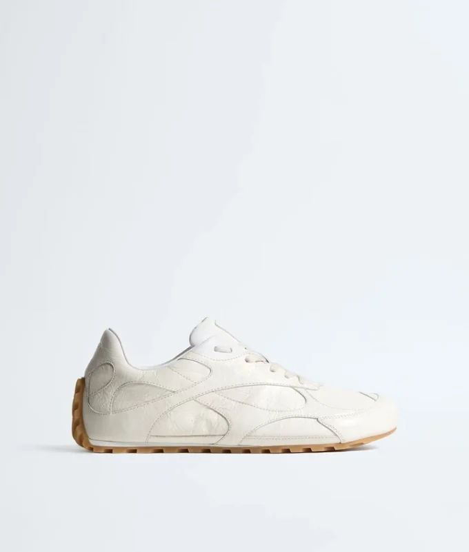 Orbit Flash Sneaker