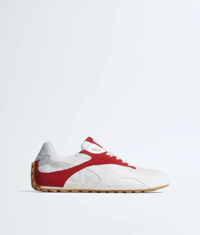 Orbit Flash Sneaker