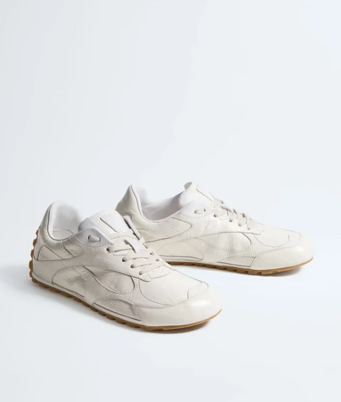 Orbit Flash Sneaker