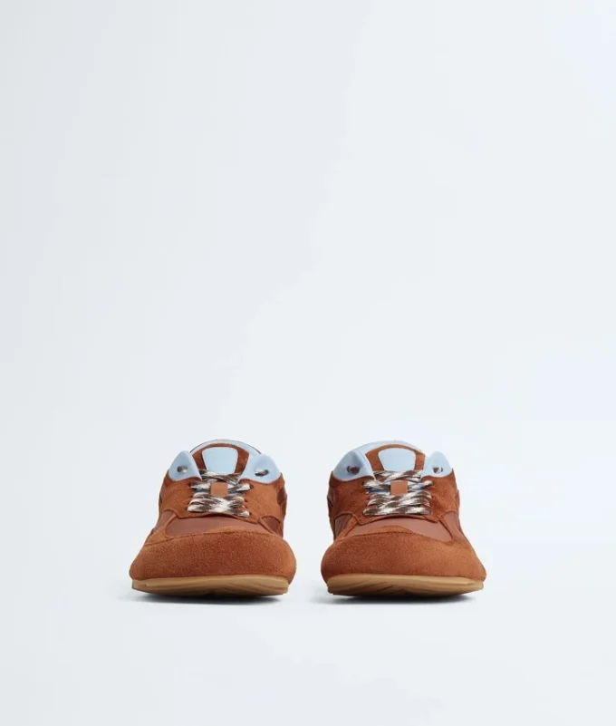 Orbit Flash Sneaker