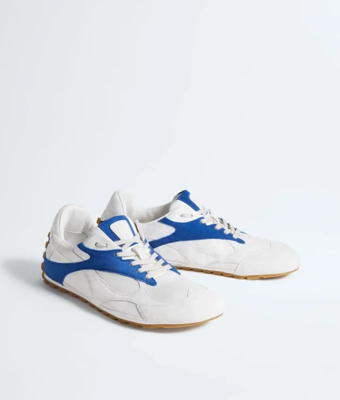 Orbit Flash Sneaker