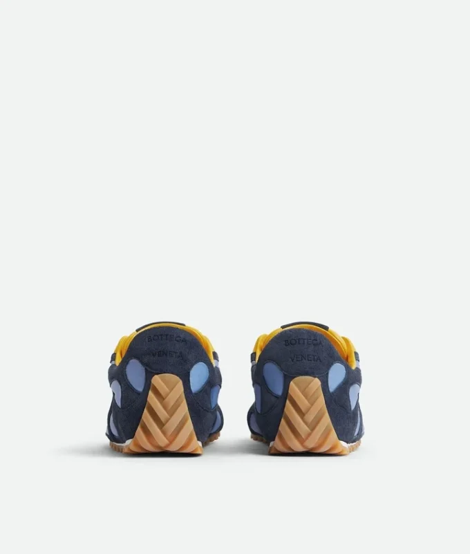 Orbit Flash Sneaker