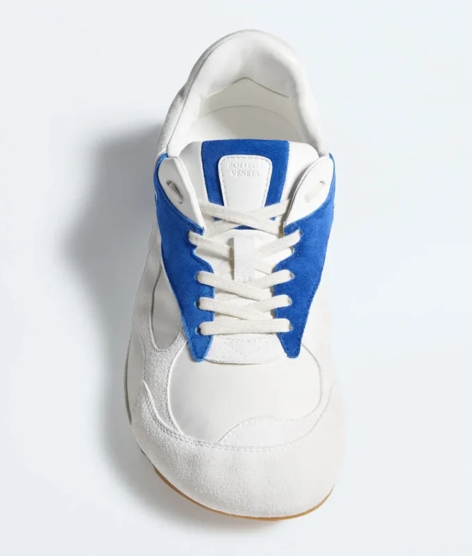Orbit Flash Sneaker