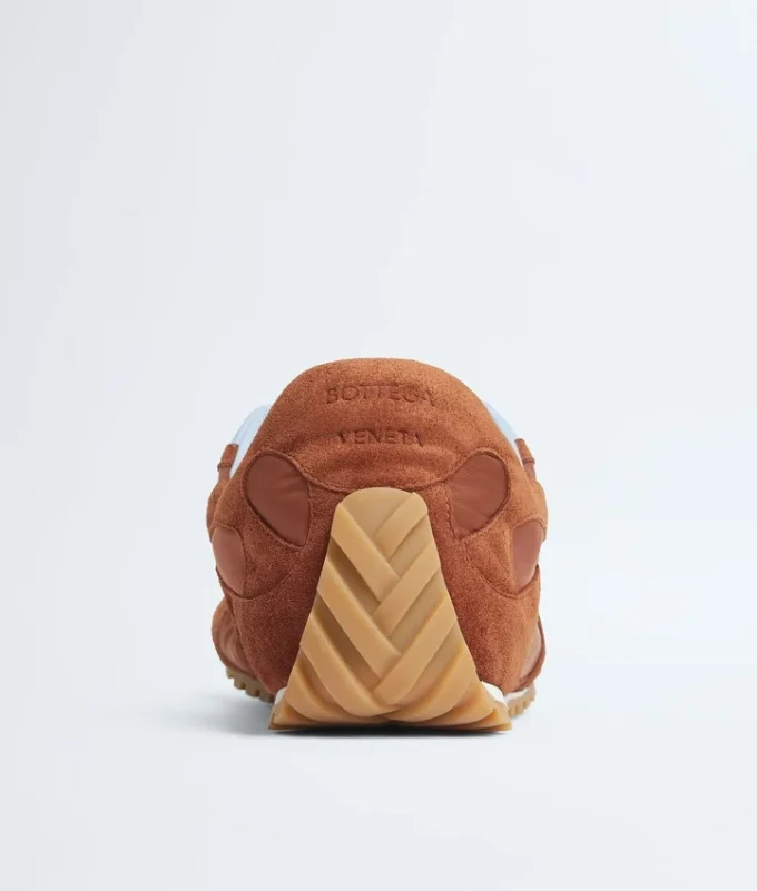 Orbit Flash Sneaker