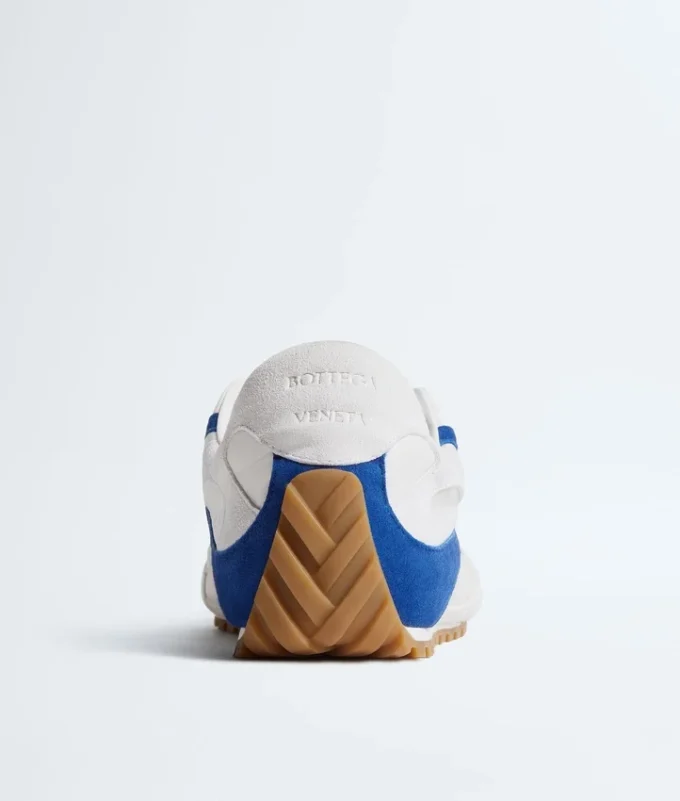 Orbit Flash Sneaker