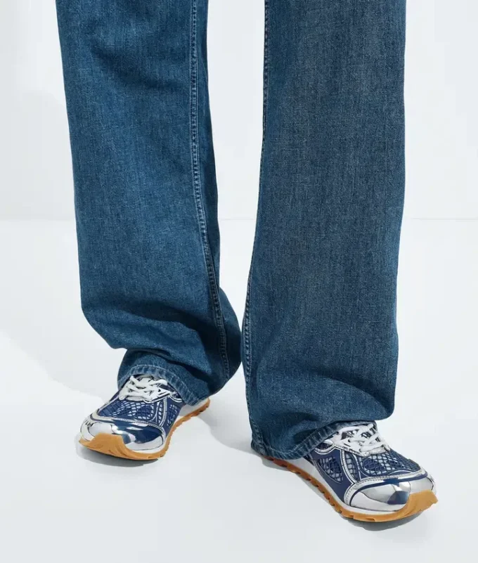 Orbit Sneaker