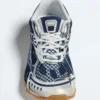 Orbit Sneaker