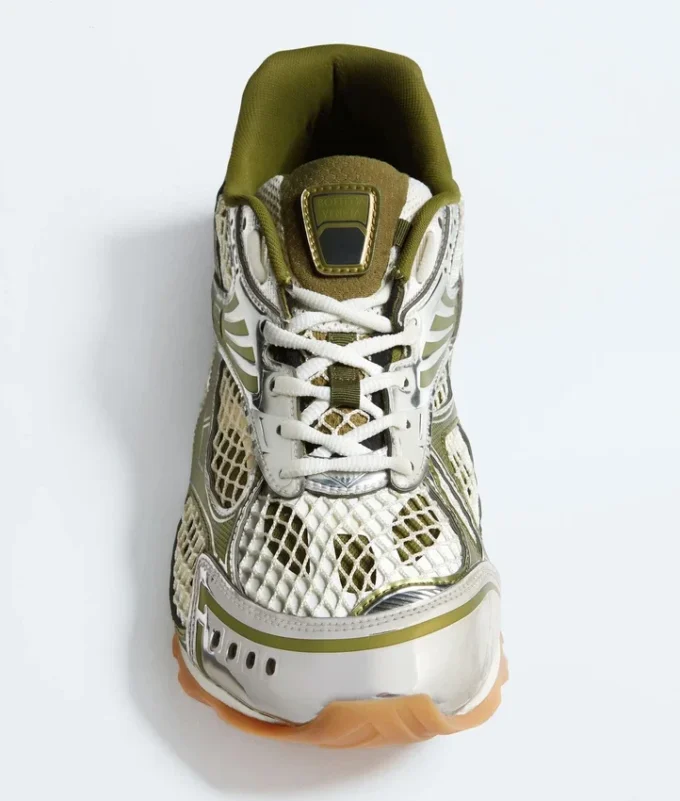 Orbit Sneaker