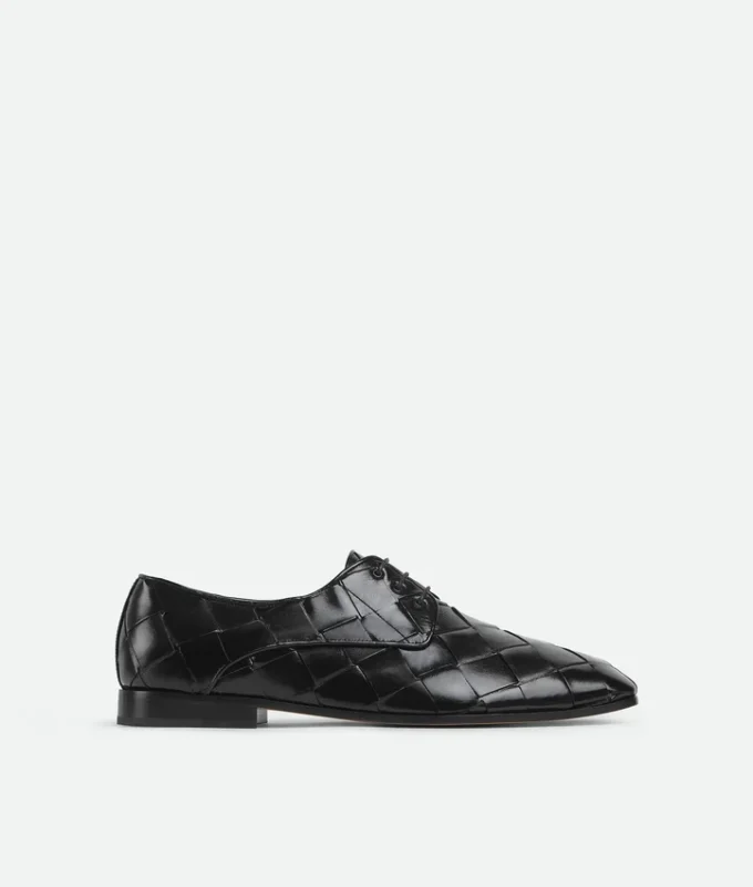 Roma Lace-Up Shoe