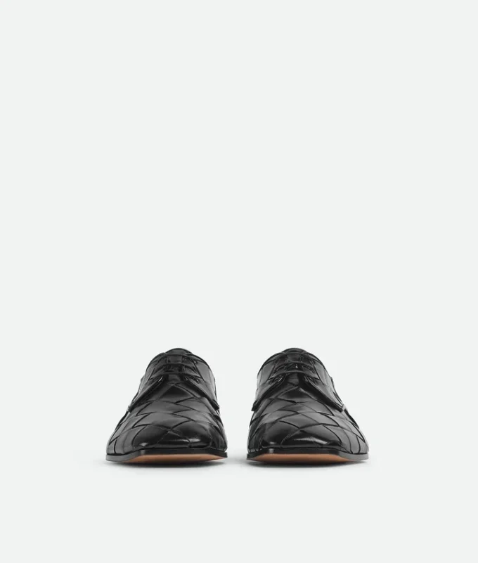 Roma Lace-Up Shoe