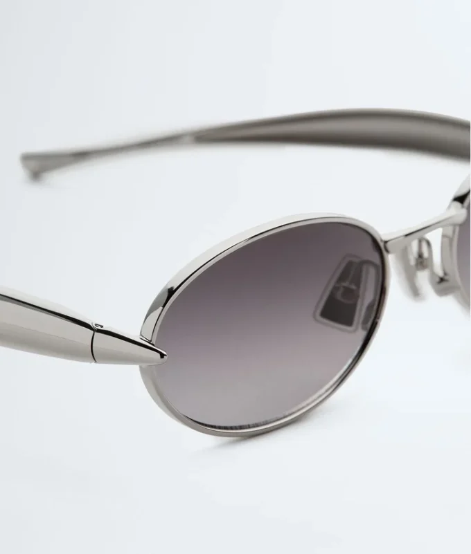 Sardine Oval Sunglasses