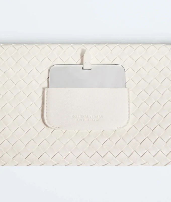 Serata Clutch