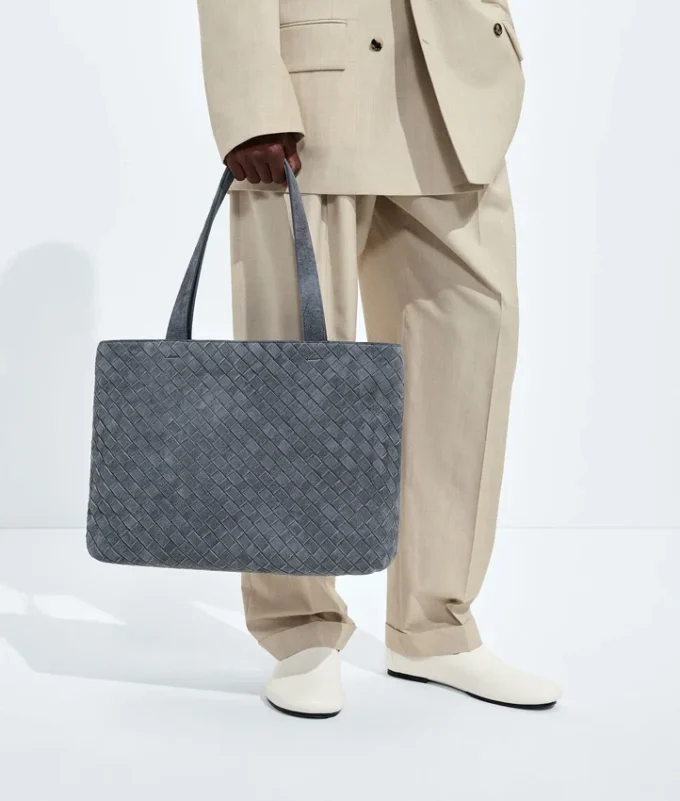 Small Intrecciato Zipped Tote