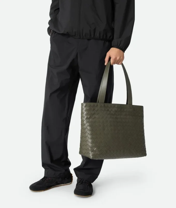 Small Intrecciato Zipped Tote
