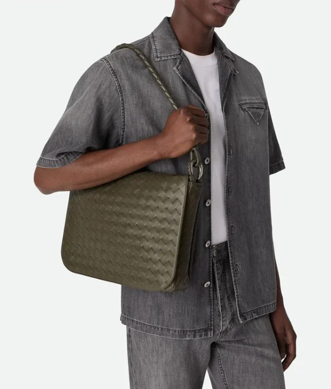 Small Swing Messenger