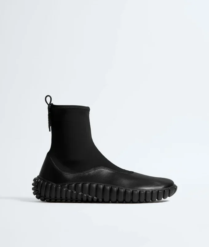 Tide Sneaker