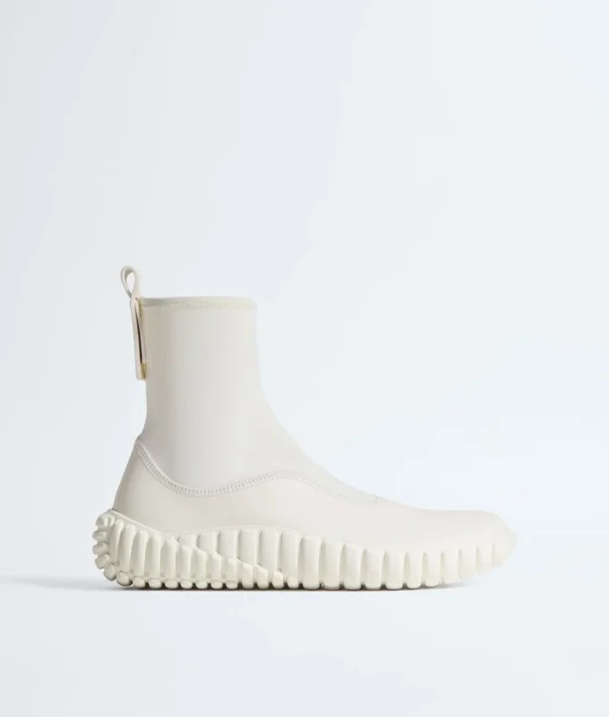 Tide Sneaker