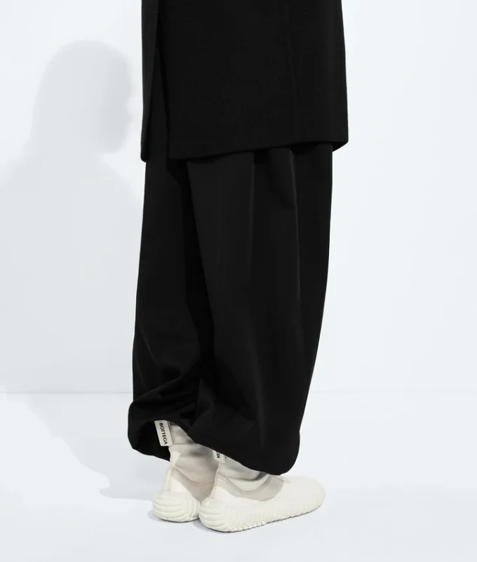 Tide Sneaker