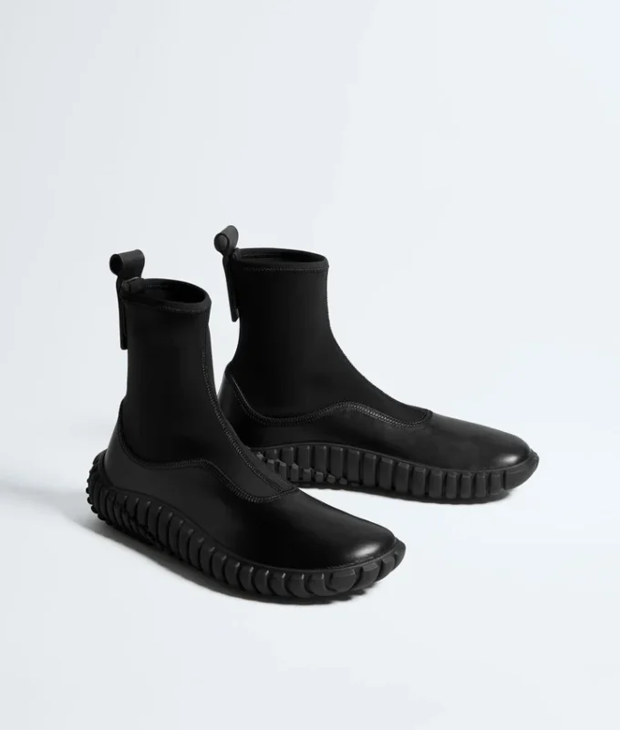 Tide Sneaker