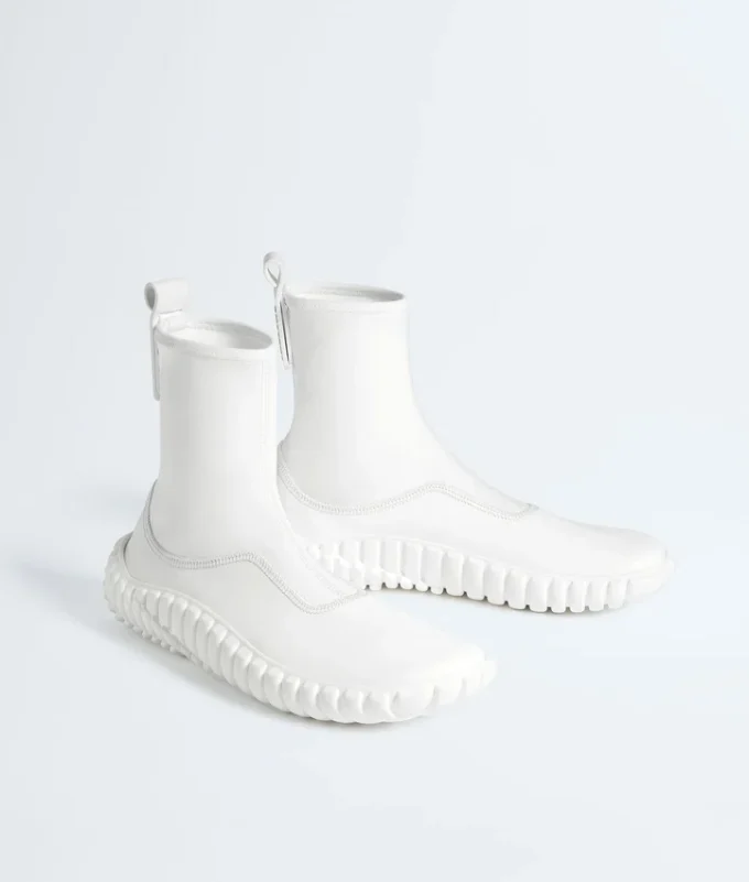 Tide Sneaker