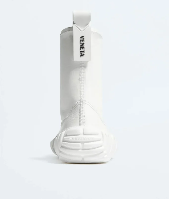 Tide Sneaker